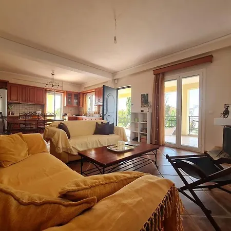 Cosy House 度假居 *