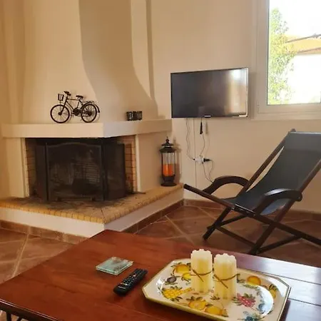 Holiday home Cosy House Filiatra